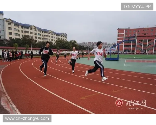 富源县校园体育联赛200米、400米选手起跑如箭