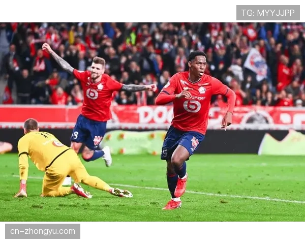 朗斯本赛季法甲进球数达43球,已超越整个上赛季